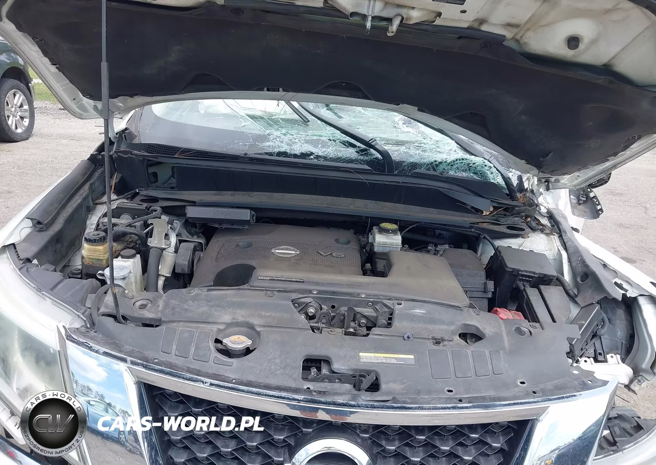 2015 Nissan Pathfinder Platinum VIN:5N1AR2MN4FC701865 - 10