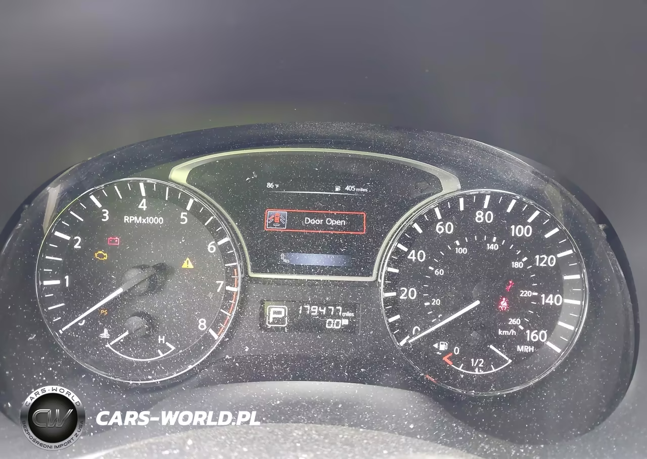 2015 Nissan Pathfinder Platinum VIN:5N1AR2MN4FC701865 - 7