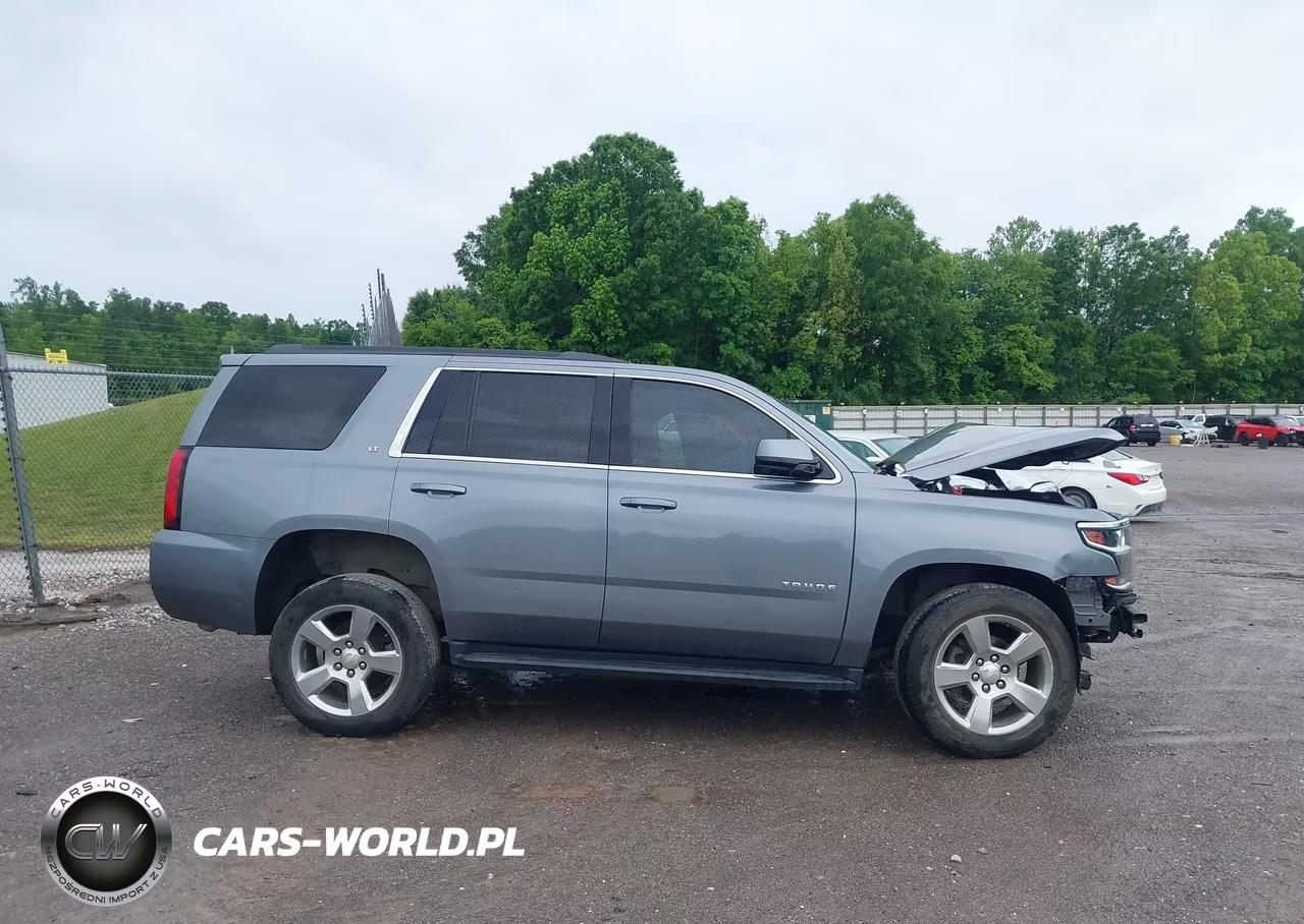 2019 Chevrolet Tahoe Lt VIN:1GNSKBKCXKR312581 - 14