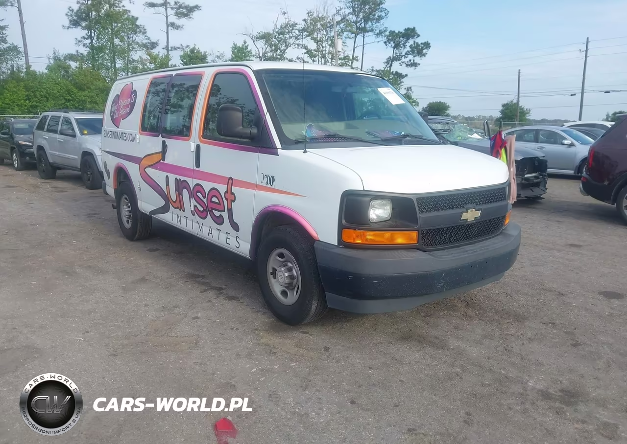 2017 Chevrolet Express 2500 Work Van – zdjęcie 1 z 17