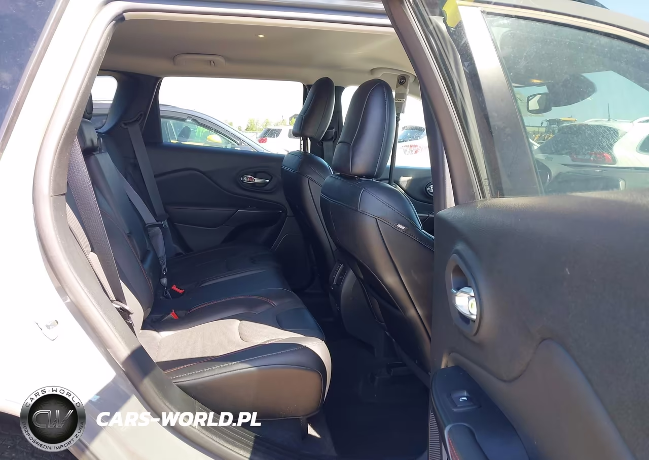 2022 Jeep Cherokee Trailhawk 4X4 VIN:1C4PJMBX0ND536069 - 8