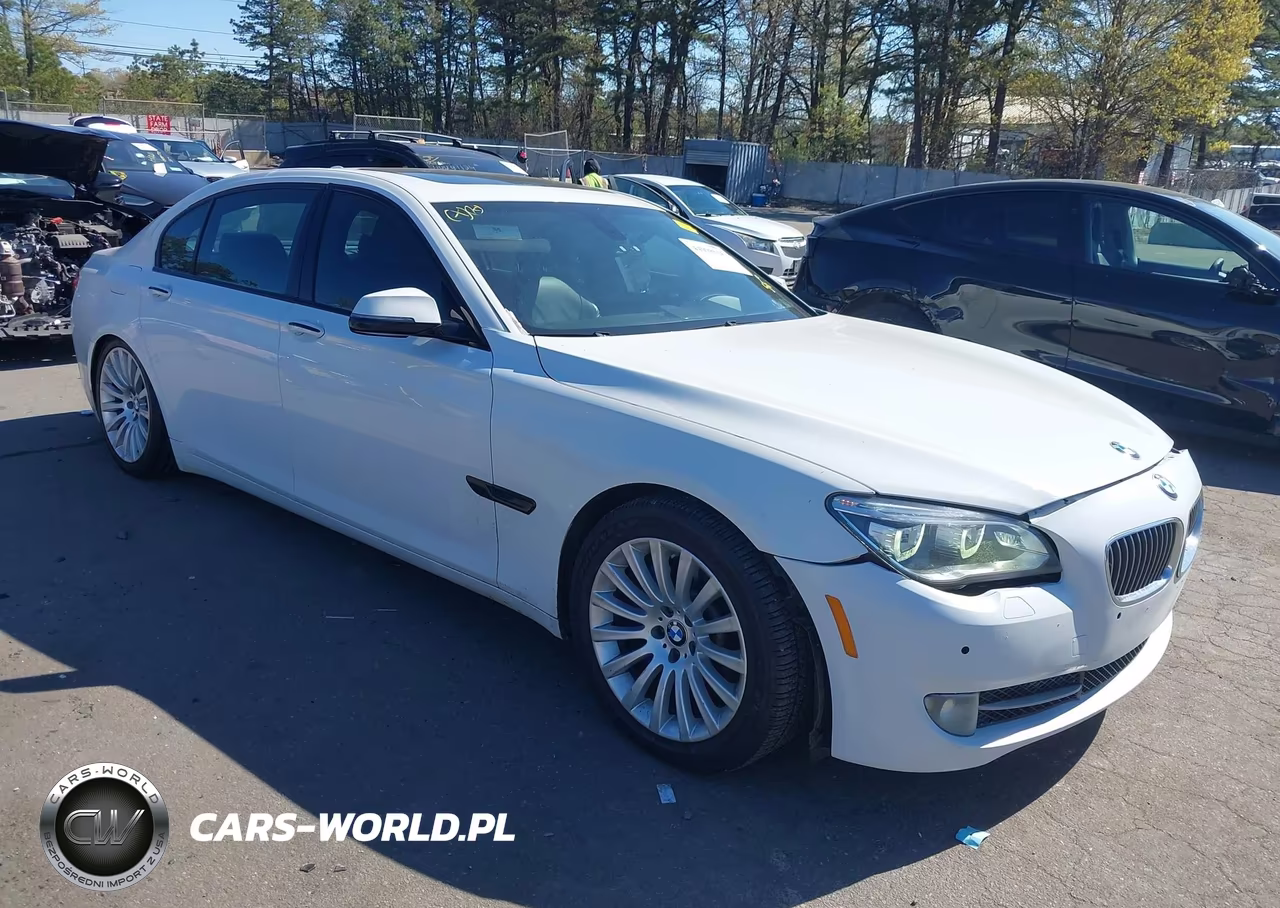 2013 BMW 750Li xDrive