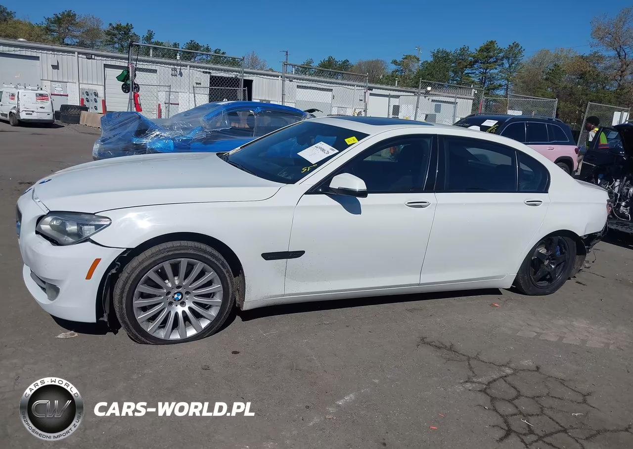 2013 BMW 750Li xDrive VIN:WBAYF8C5XDD140060 - 14