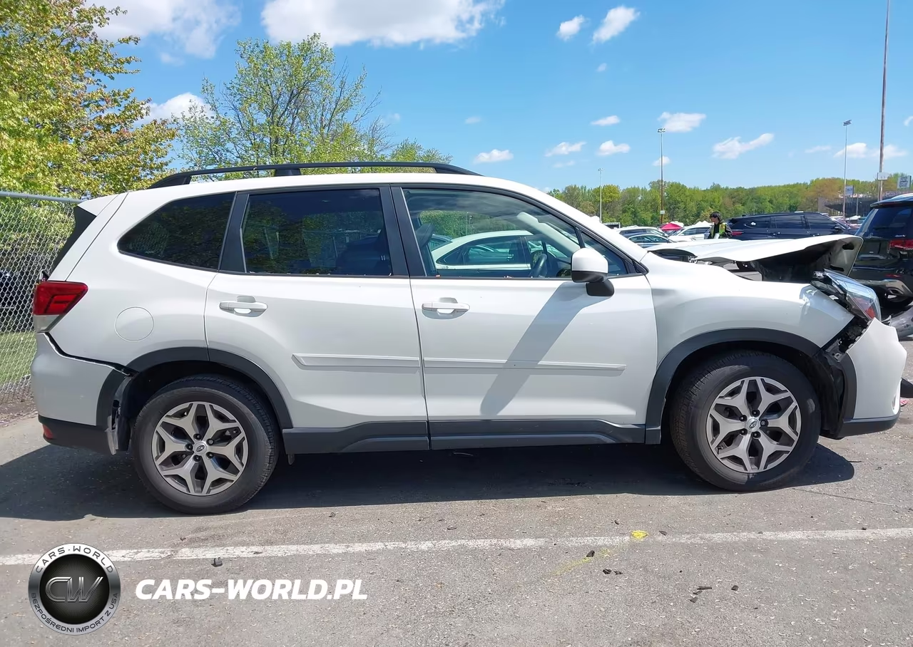 2021 Subaru Forester Premium VIN:JF2SKAJC6MH439391 - 13