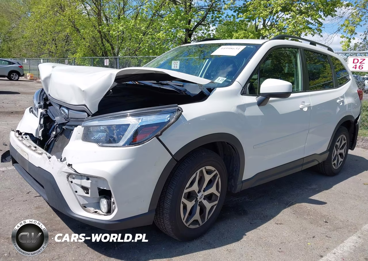 2021 Subaru Forester Premium VIN:JF2SKAJC6MH439391 - 2