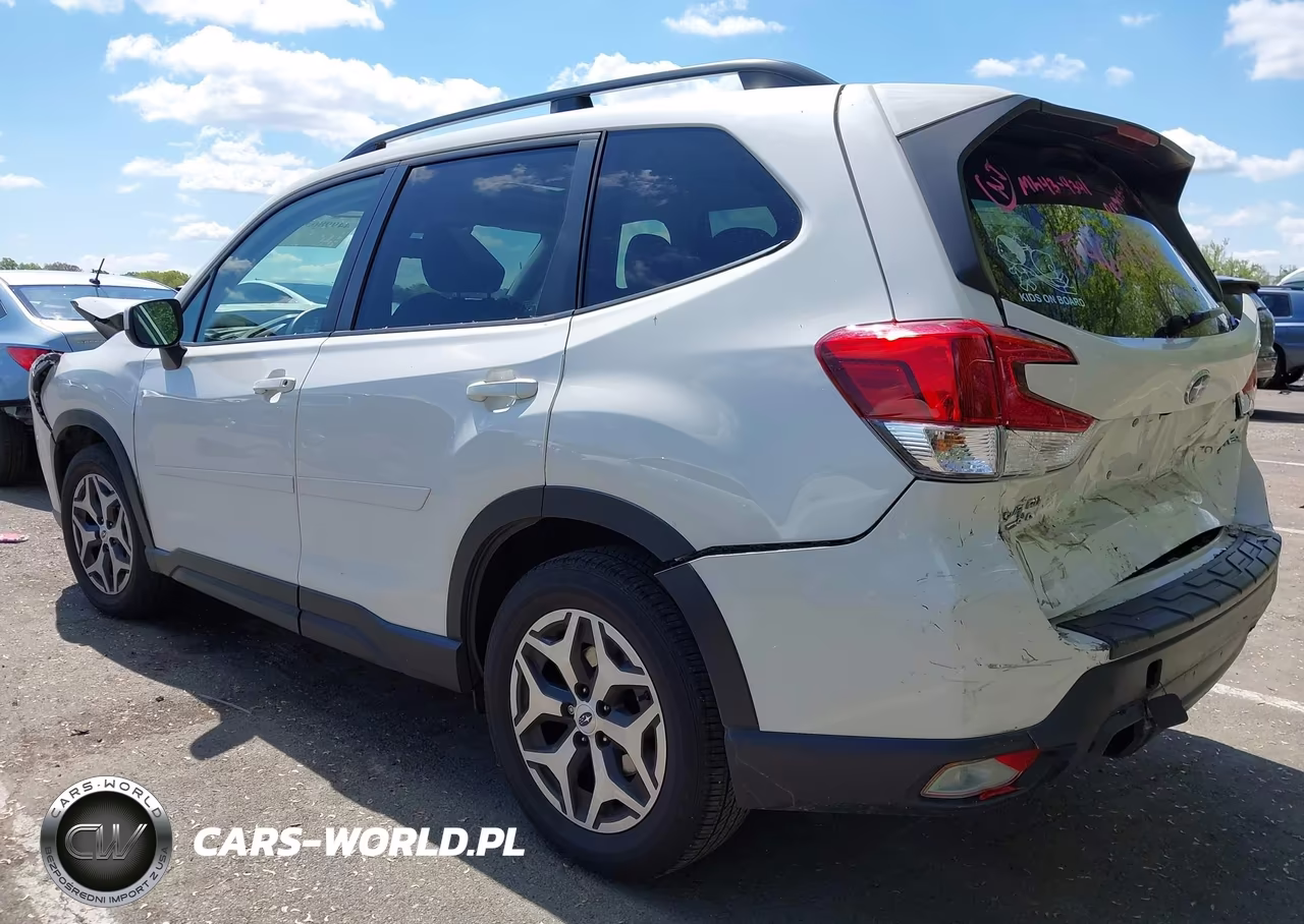2021 Subaru Forester Premium VIN:JF2SKAJC6MH439391 - 3