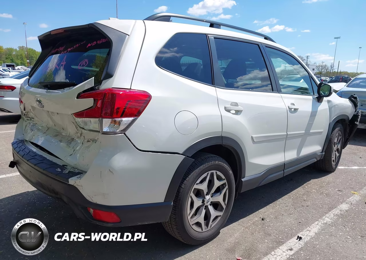 2021 Subaru Forester Premium VIN:JF2SKAJC6MH439391 - 4