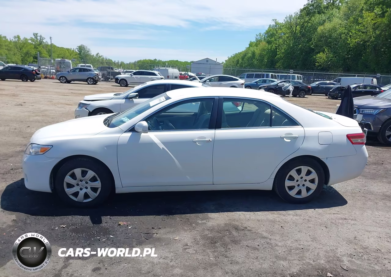 2010 Toyota Camry Le VIN:4T1BF3EK4AU573962 - 14