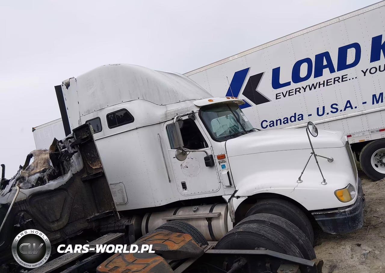 2007 International 9400 VIN:2HSCNAPR17C310306 - 12