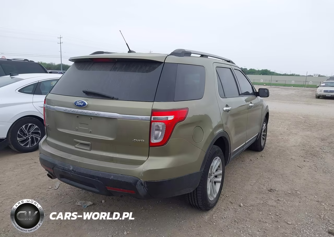 2012 Ford Explorer Xlt VIN:1FMHK8D85CGA60732 - 4