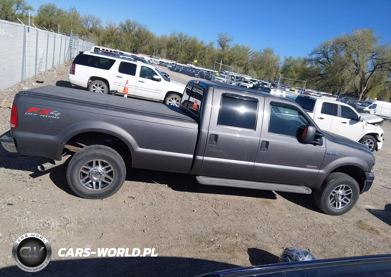 2005 Ford F-350 Lariat-Xl-Xlt VIN:1FTWW31P95EA10042 - 12