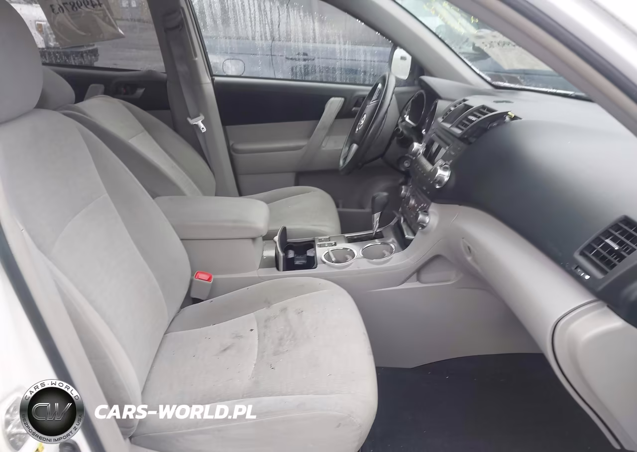2012 Toyota Highlander Base V6 VIN:5TDBK3EH2CS160014 - 5