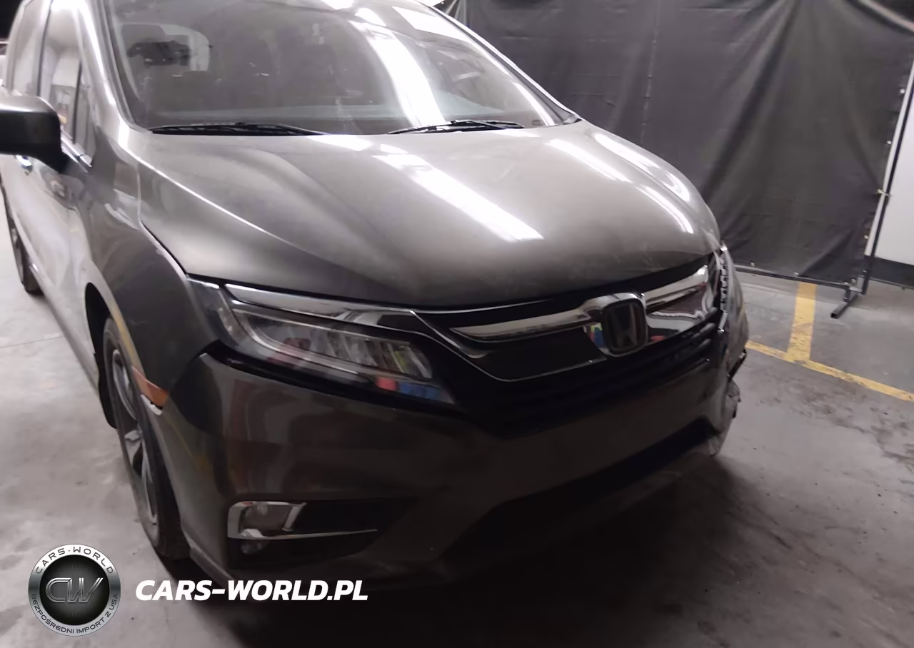 2020 Honda Odyssey Touring VIN:5FNRL6H88LB002225 - 6