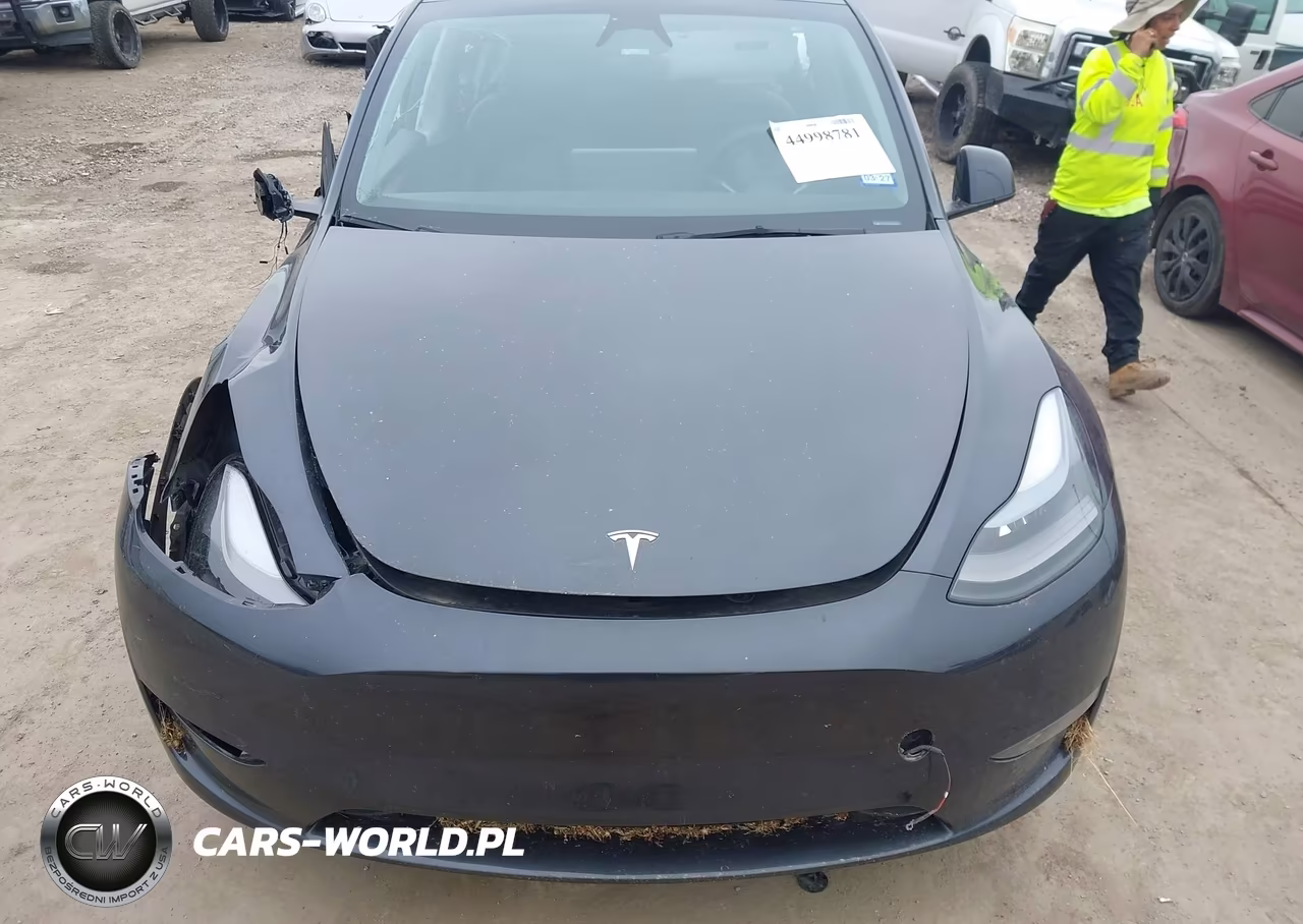 2024 Tesla Model Y Long Range Dual Motor All-Wheel Drive VIN:7SAYGDEEXRA226278 - 11