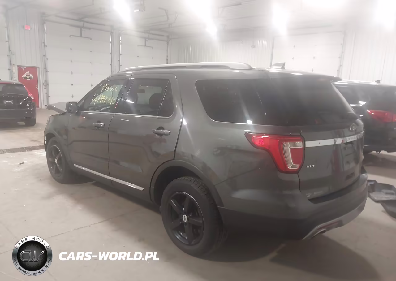 2016 Ford Explorer Xlt VIN:1FM5K8DH8GGC32325 - 3