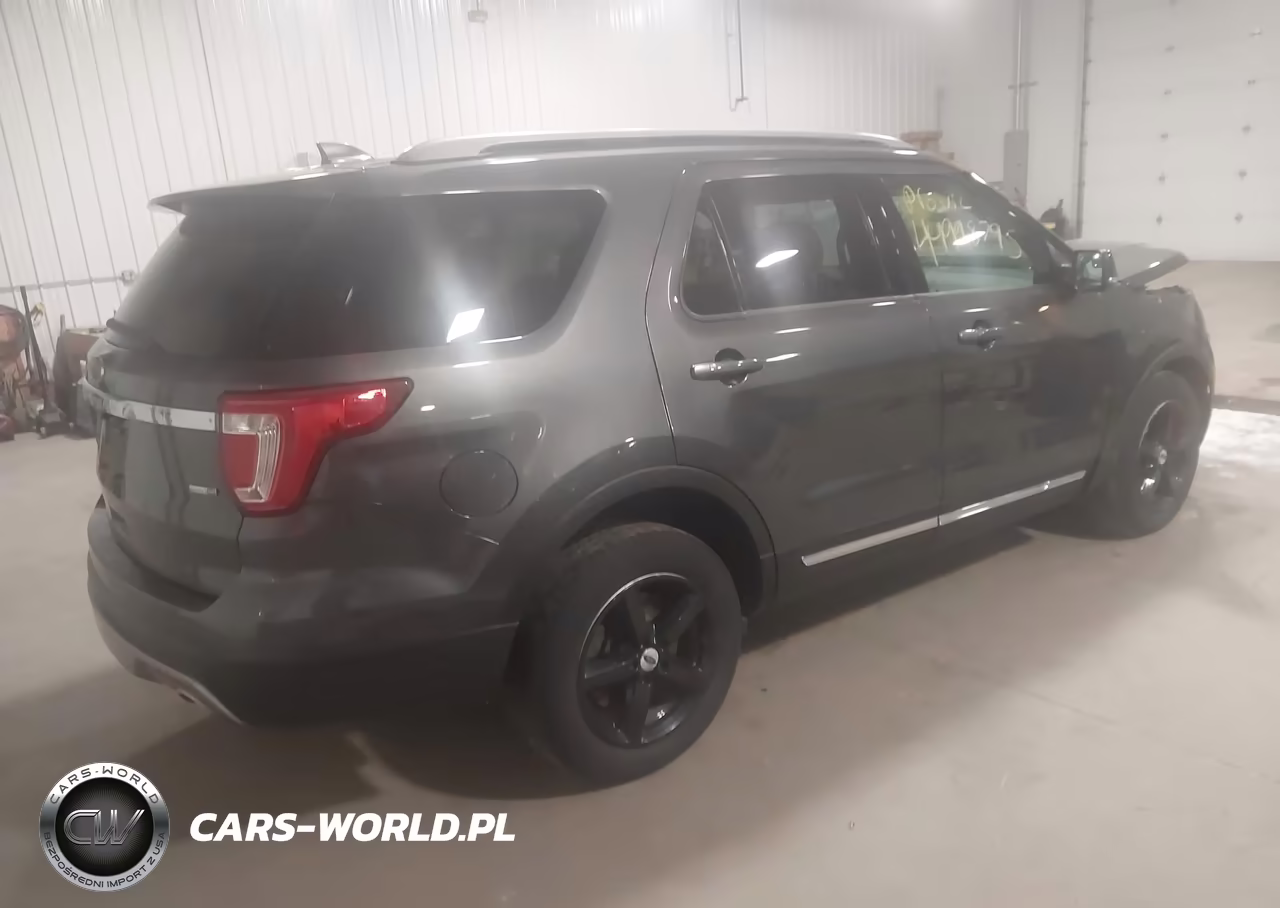 2016 Ford Explorer Xlt VIN:1FM5K8DH8GGC32325 - 4