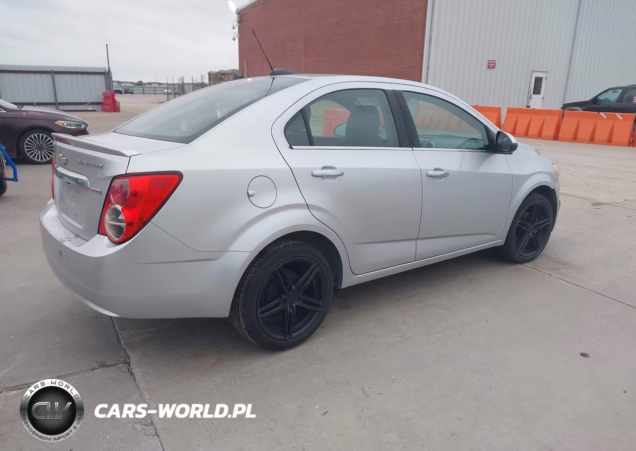 2015 Chevrolet Sonic Ltz Auto VIN:1G1JE5SB7F4146181 - 4