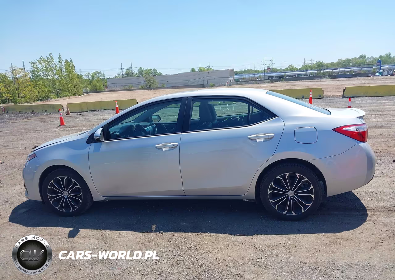 2015 Toyota Corolla S Plus VIN:2T1BURHE4FC230107 - 14