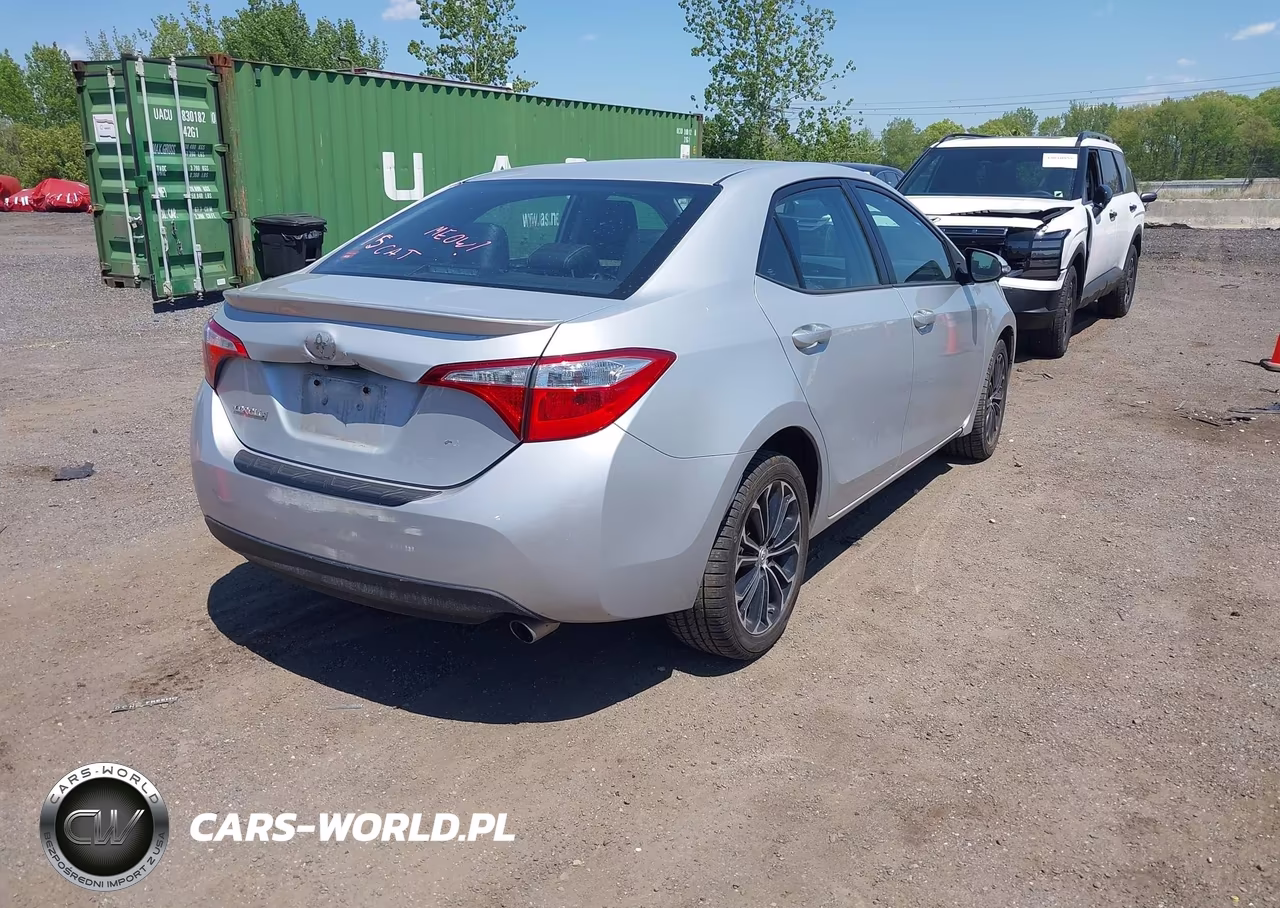 2015 Toyota Corolla S Plus VIN:2T1BURHE4FC230107 - 4