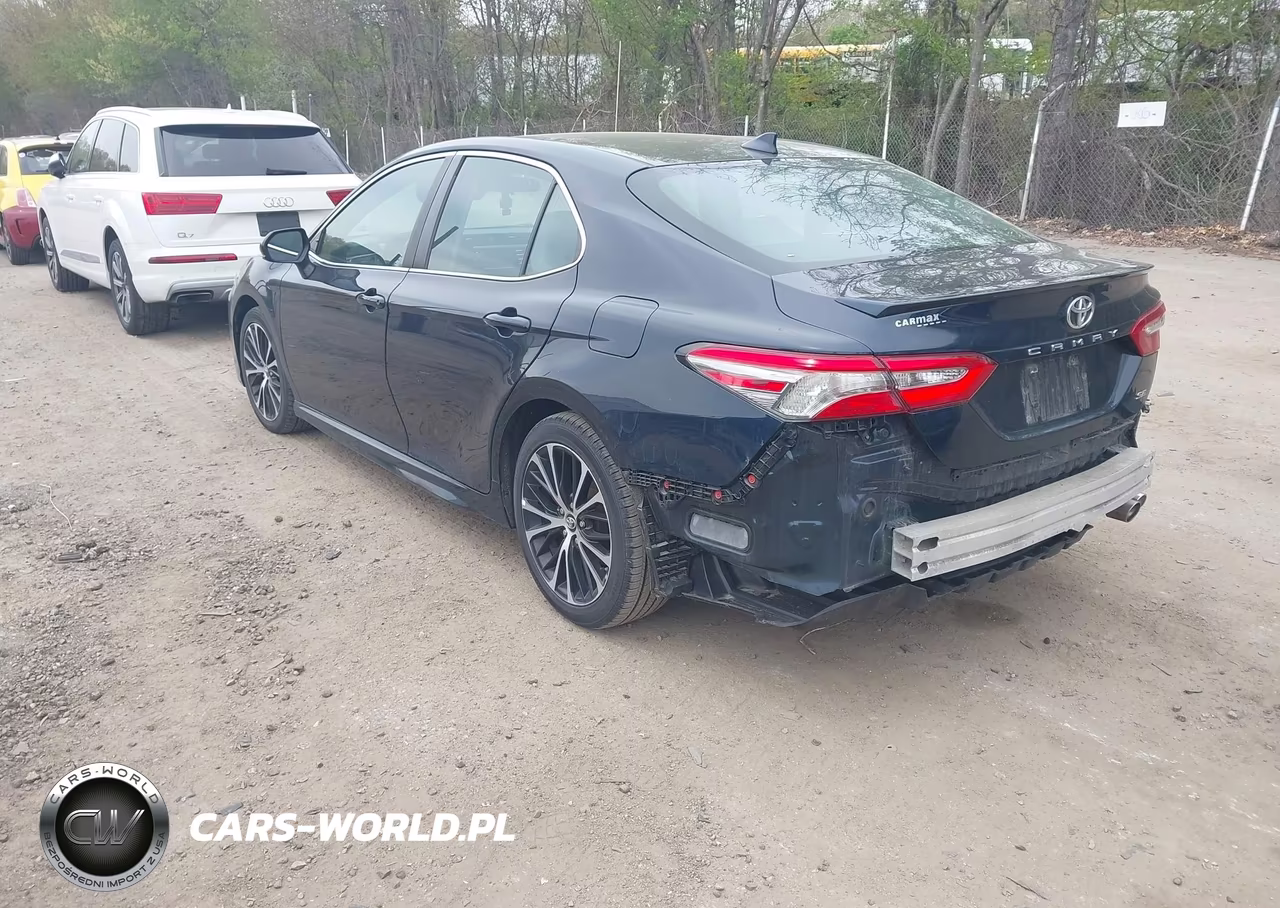 2019 Toyota Camry Se VIN:4T1B11HK3KU683143 - 3