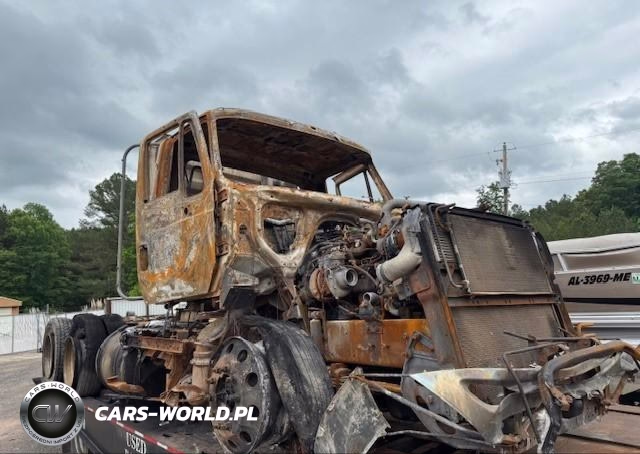 2017 International Prostar+