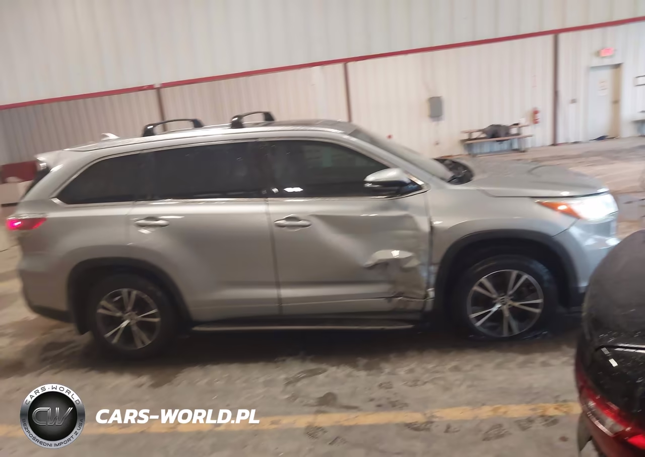 2016 Toyota Highlander Xle V6 VIN:5TDKKRFH6GS140372 - 13