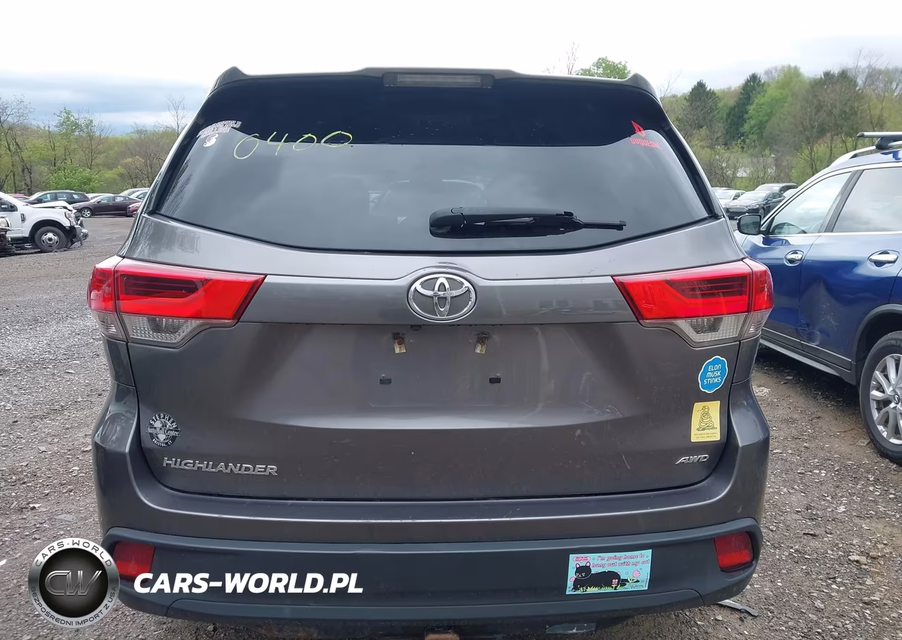 2017 Toyota Highlander Le VIN:5TDBZRFH4HS430400 - 16