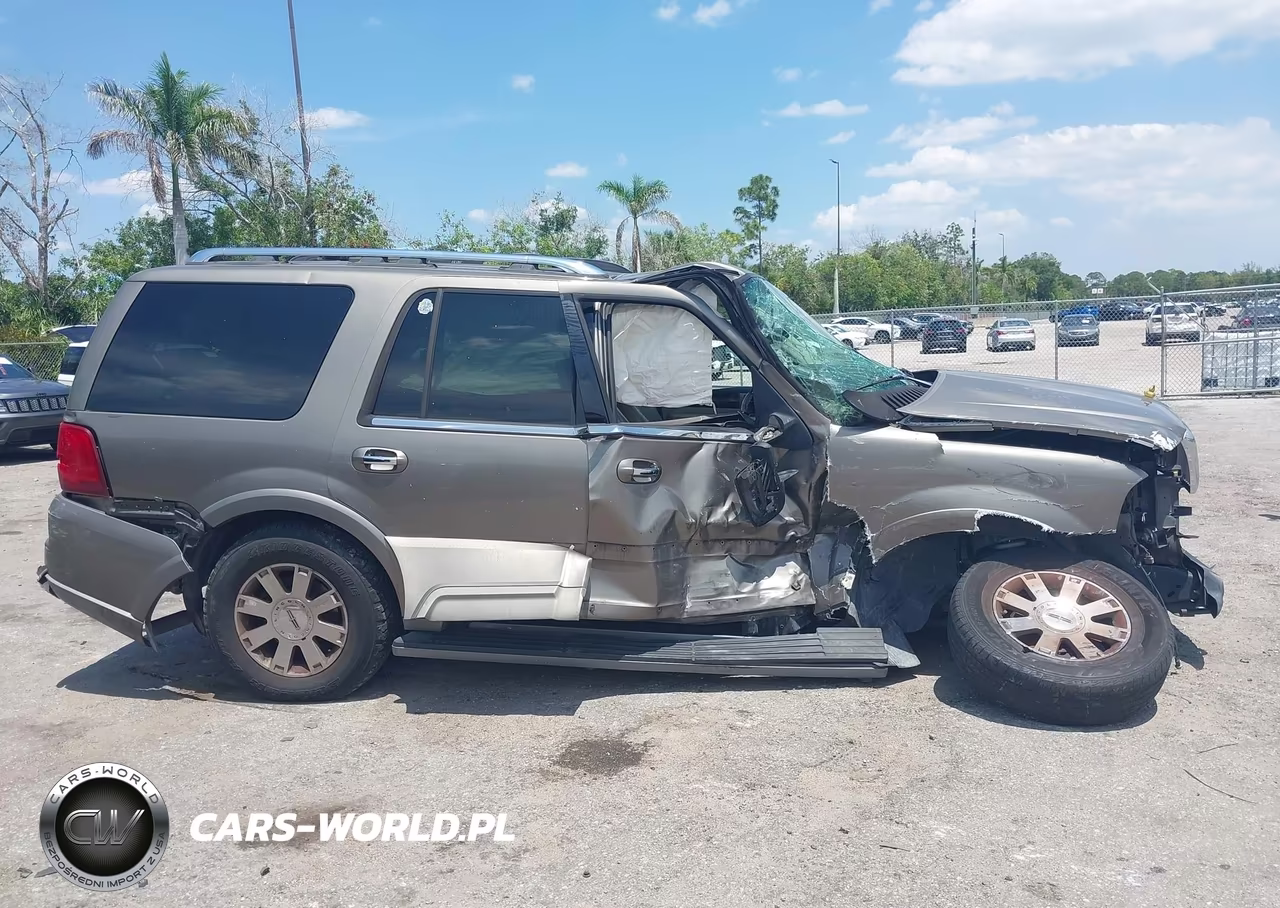 2004 Lincoln Navigator VIN:5LMFU27R04LJ09778 - 13