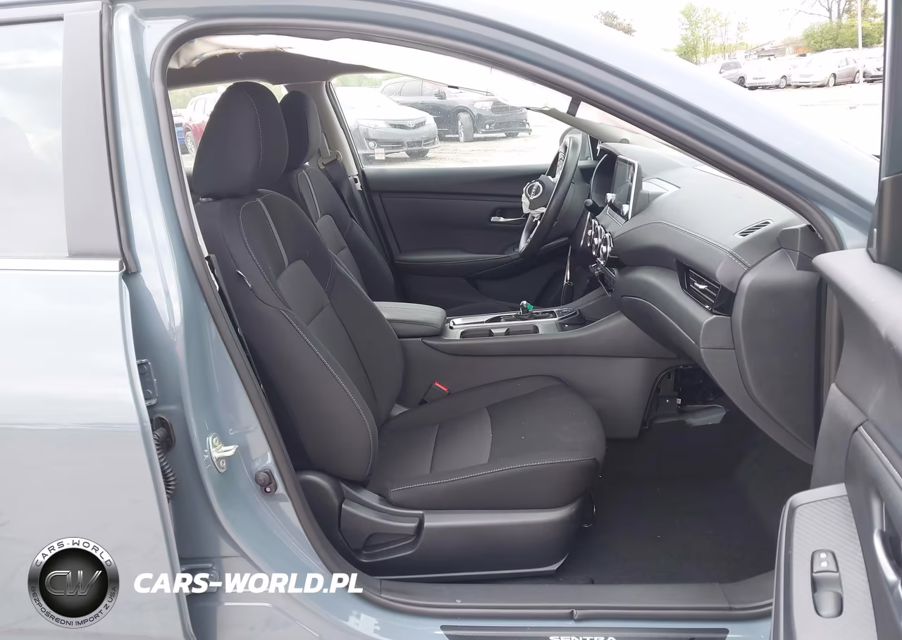 2025 Nissan Sentra Sv VIN:3N1AB8CV8SY411744 - 5