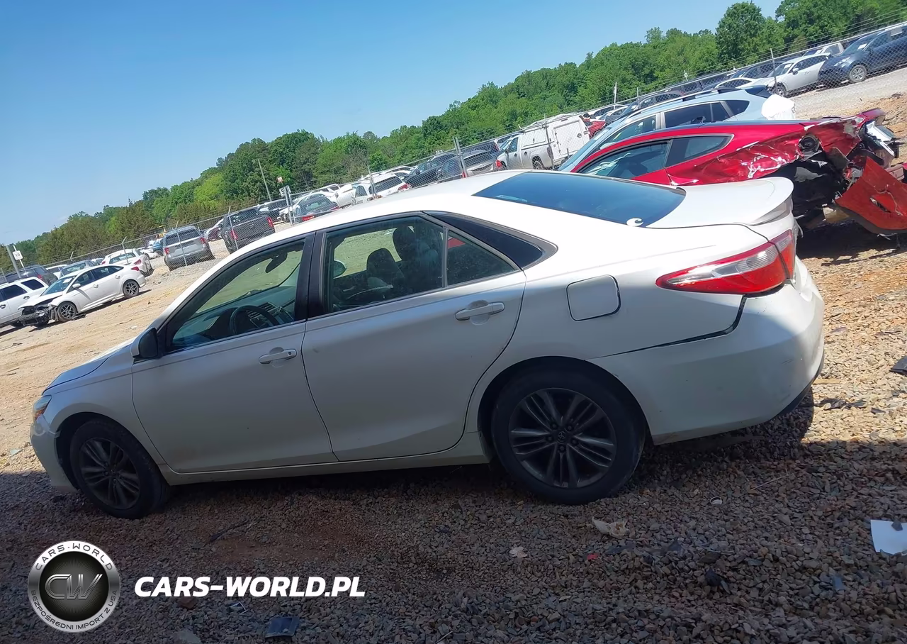 2017 Toyota Camry Se VIN:4T1BF1FK3HU330611 - 14