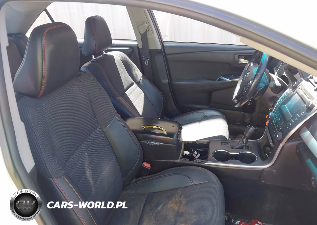 2017 Toyota Camry Se VIN:4T1BF1FK3HU330611 - 5
