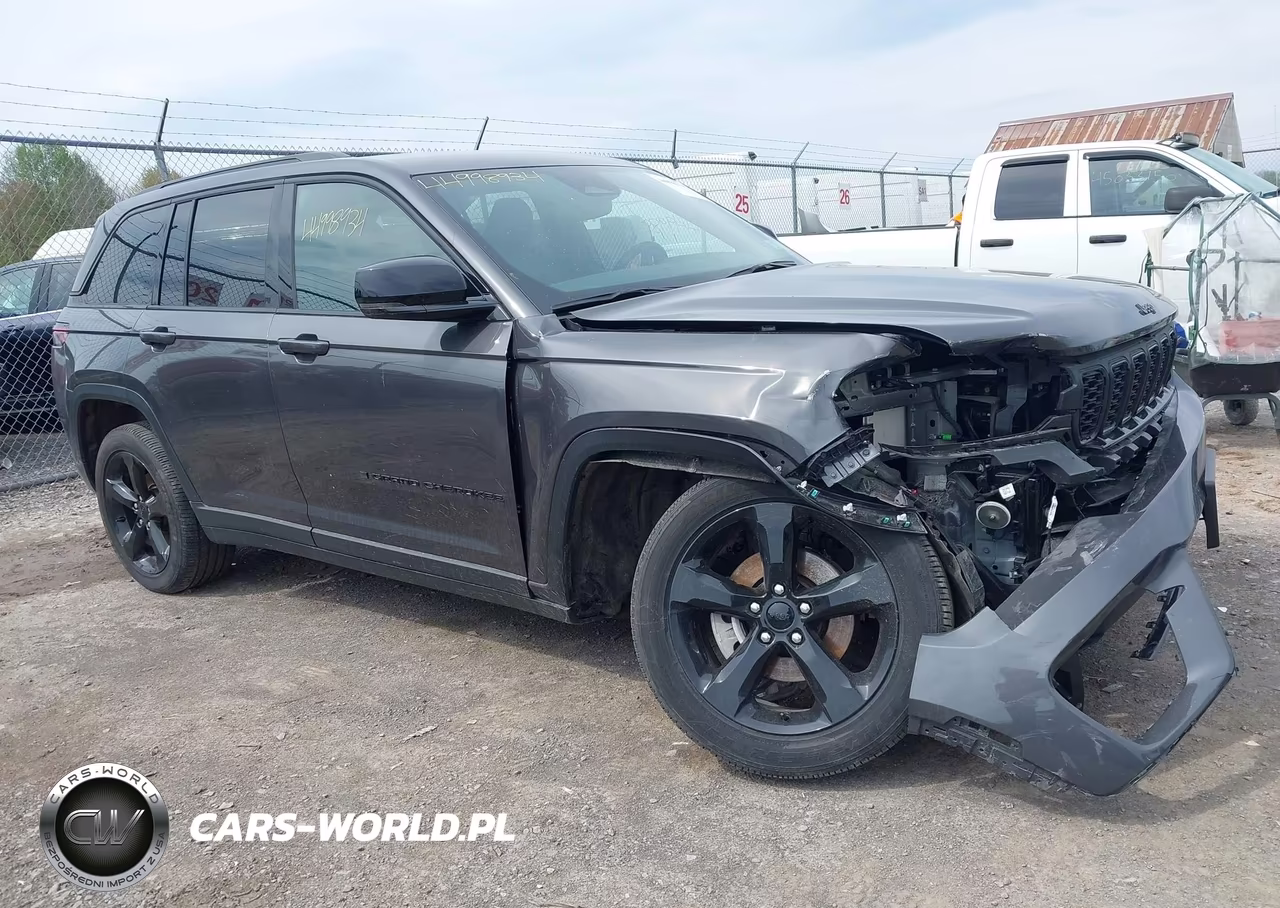 2024 Jeep Grand Cherokee Altitude X 4X4 – zdjęcie 1 z 17