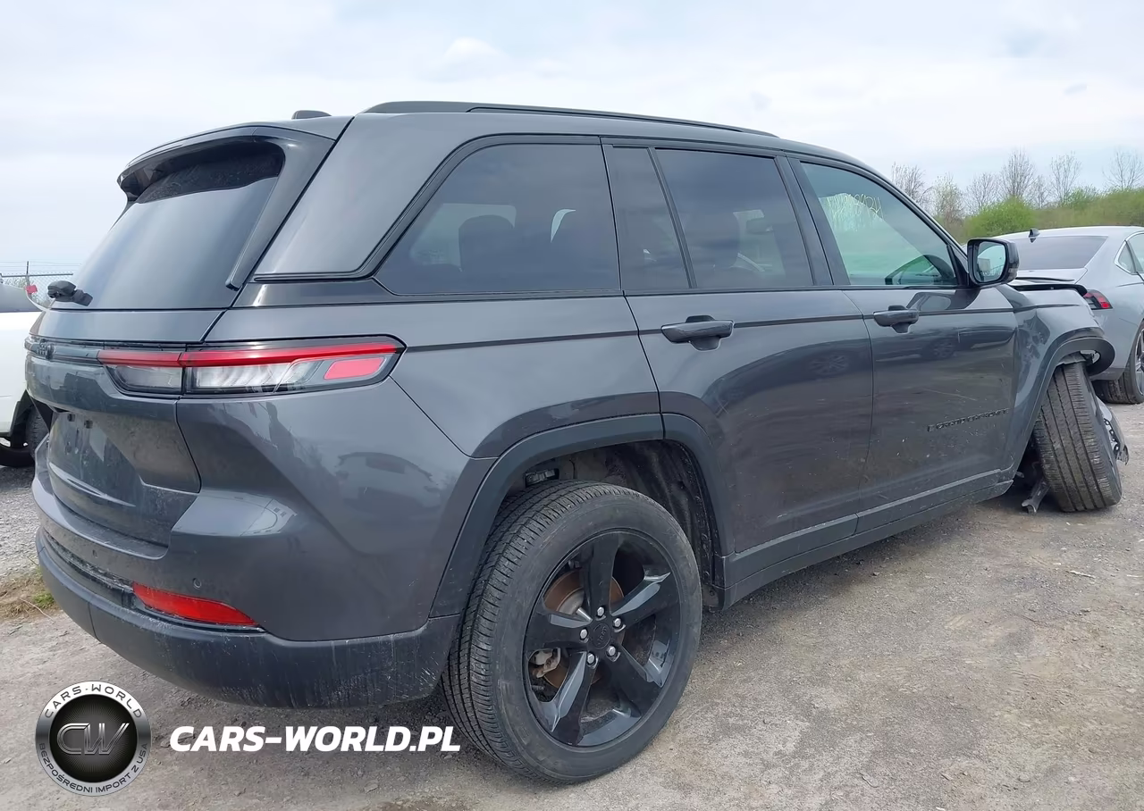 2024 Jeep Grand Cherokee Altitude X 4X4 VIN:1C4RJHAG8R8574472 - 4