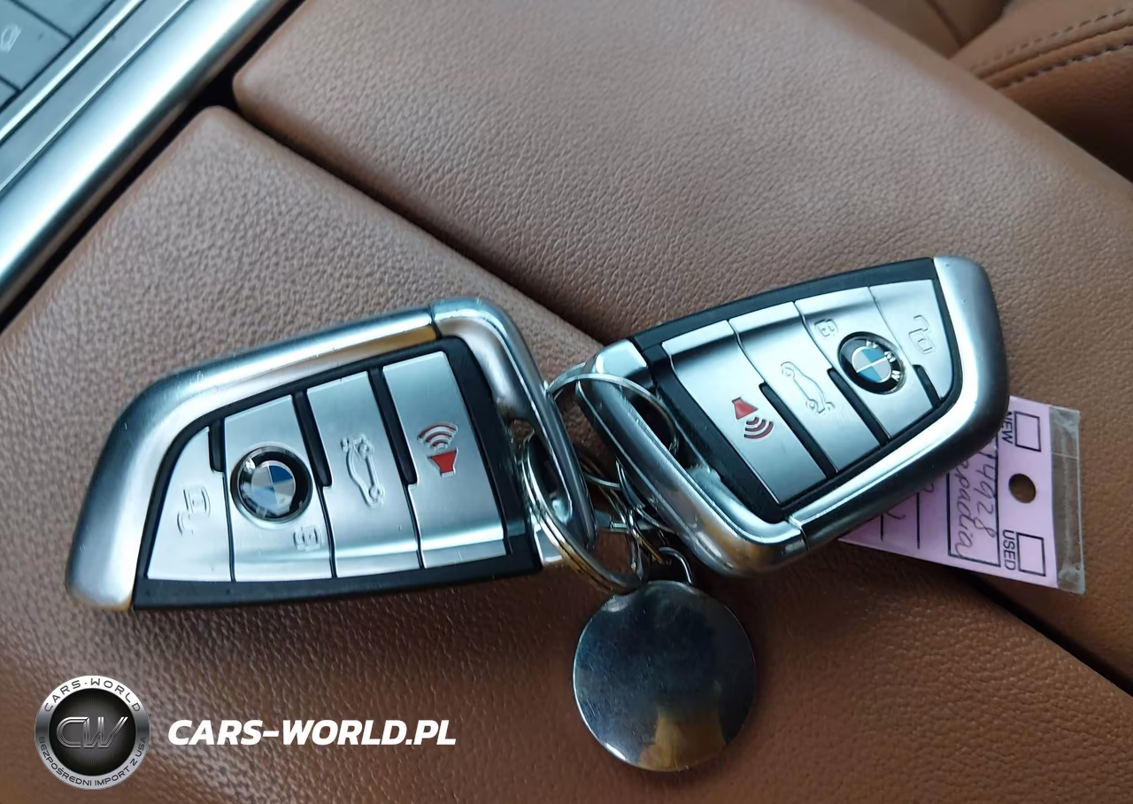 2020 BMW X7 xDrive40I VIN:5UXCW2C07L9C06906 - 11