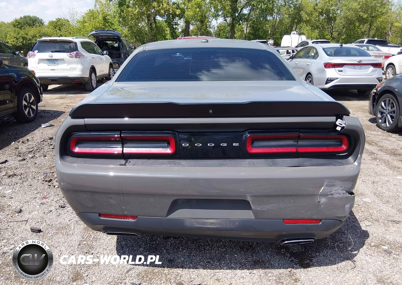 2017 Dodge Challenger Sxt VIN:2C3CDZAGXHH613904 - 16