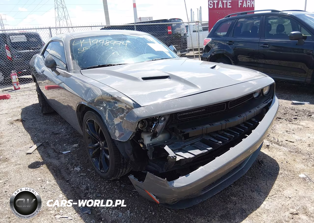 2017 Dodge Challenger Sxt VIN:2C3CDZAGXHH613904 - 6