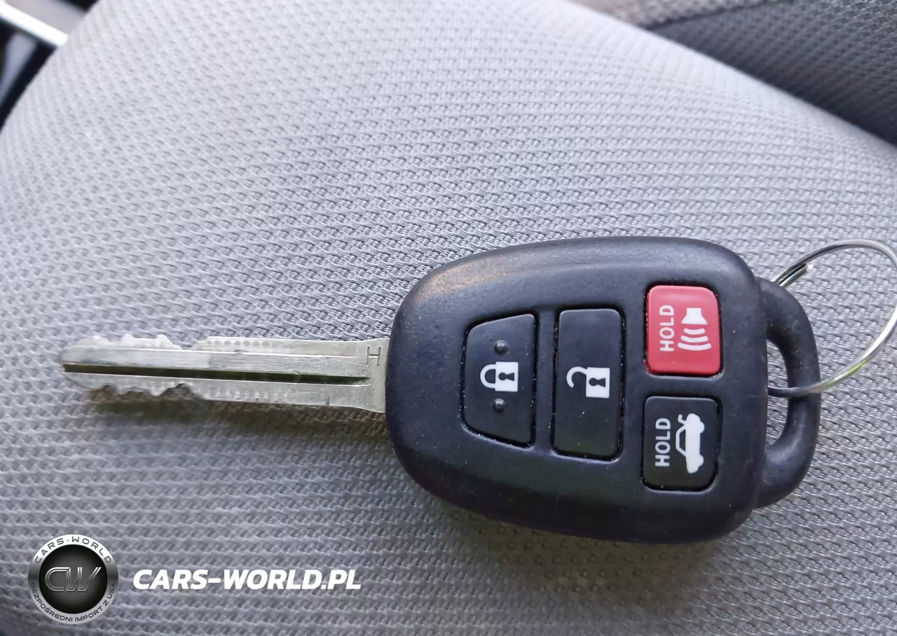 2019 Toyota Corolla Le VIN:2T1BURHE6KC193183 - 11