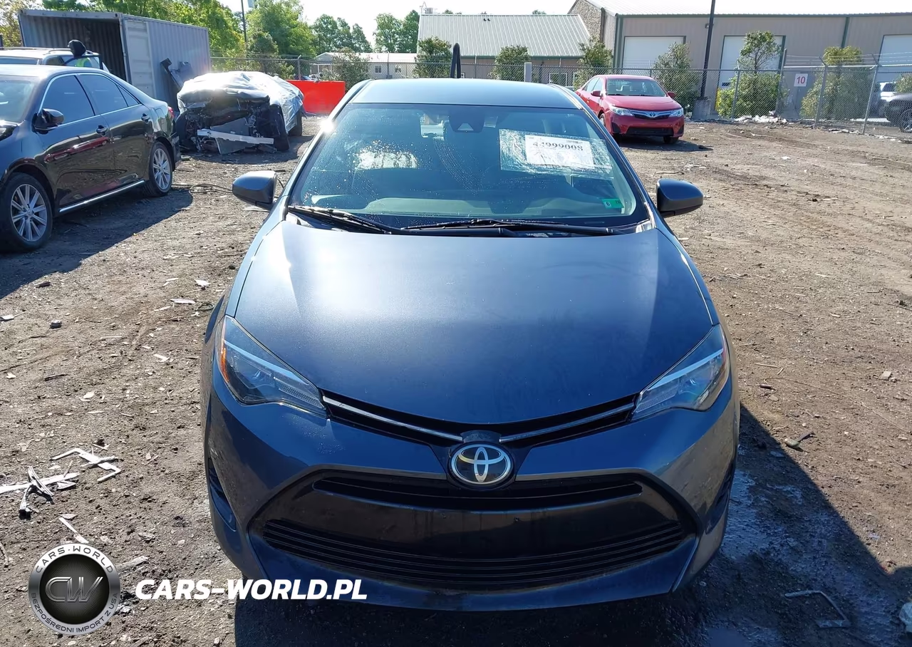 2019 Toyota Corolla Le VIN:2T1BURHE6KC193183 - 12