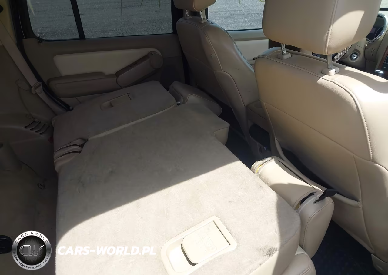 2007 Ford Explorer Eddie Bauer VIN:1FMEU74EX7UA85369 - 8