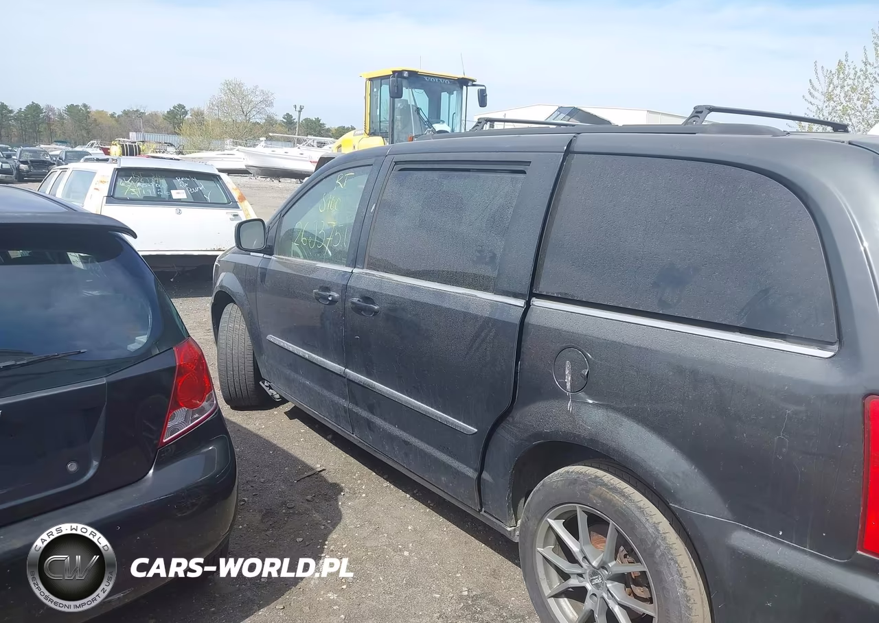 2012 Chrysler Town & Country Touring VIN:2C4RC1BGXCR259667 - 6