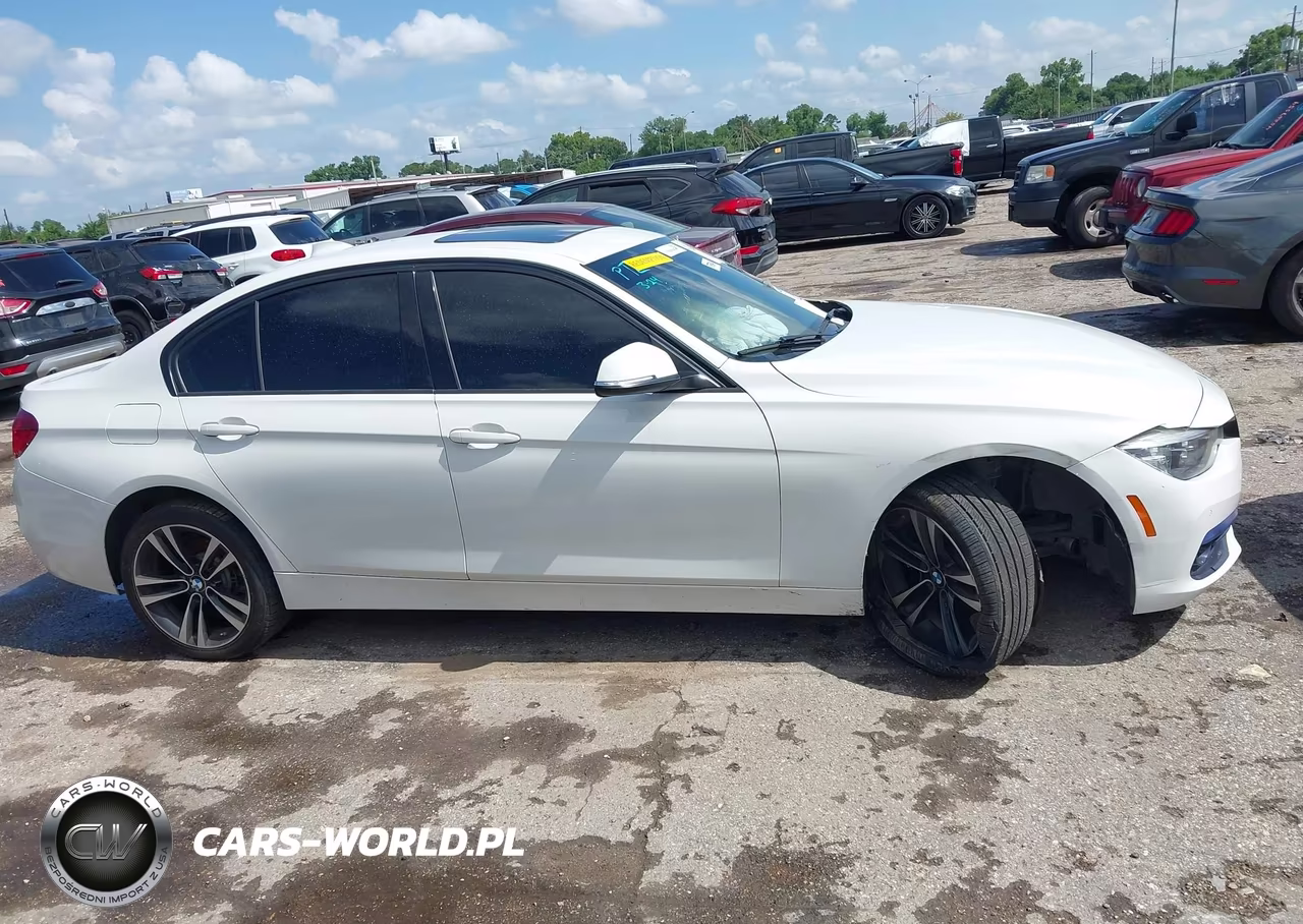 2018 BMW 330I VIN:WBA8B9G52JNU57638 - 13