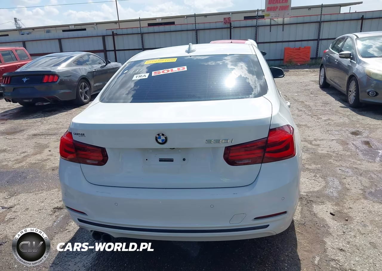 2018 BMW 330I VIN:WBA8B9G52JNU57638 - 16