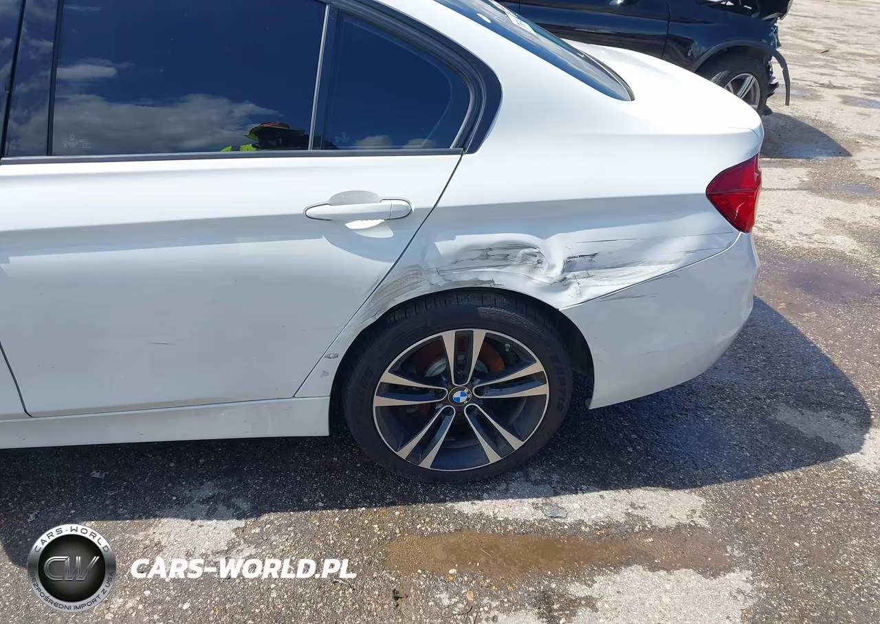 2018 BMW 330I VIN:WBA8B9G52JNU57638 - 6