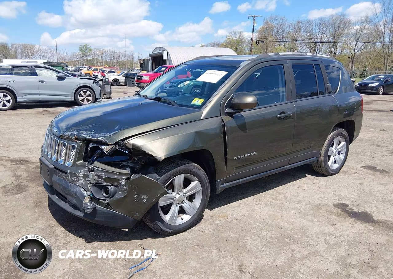 2016 Jeep Compass Latitude VIN:1C4NJDEB5GD586556 - 2