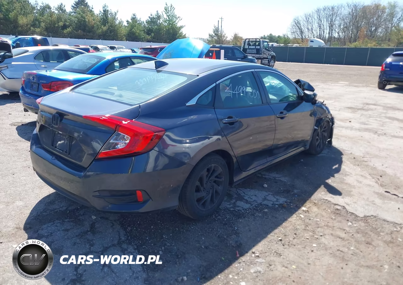 2018 Honda Civic Ex VIN:2HGFC2F8XJH526323 - 4