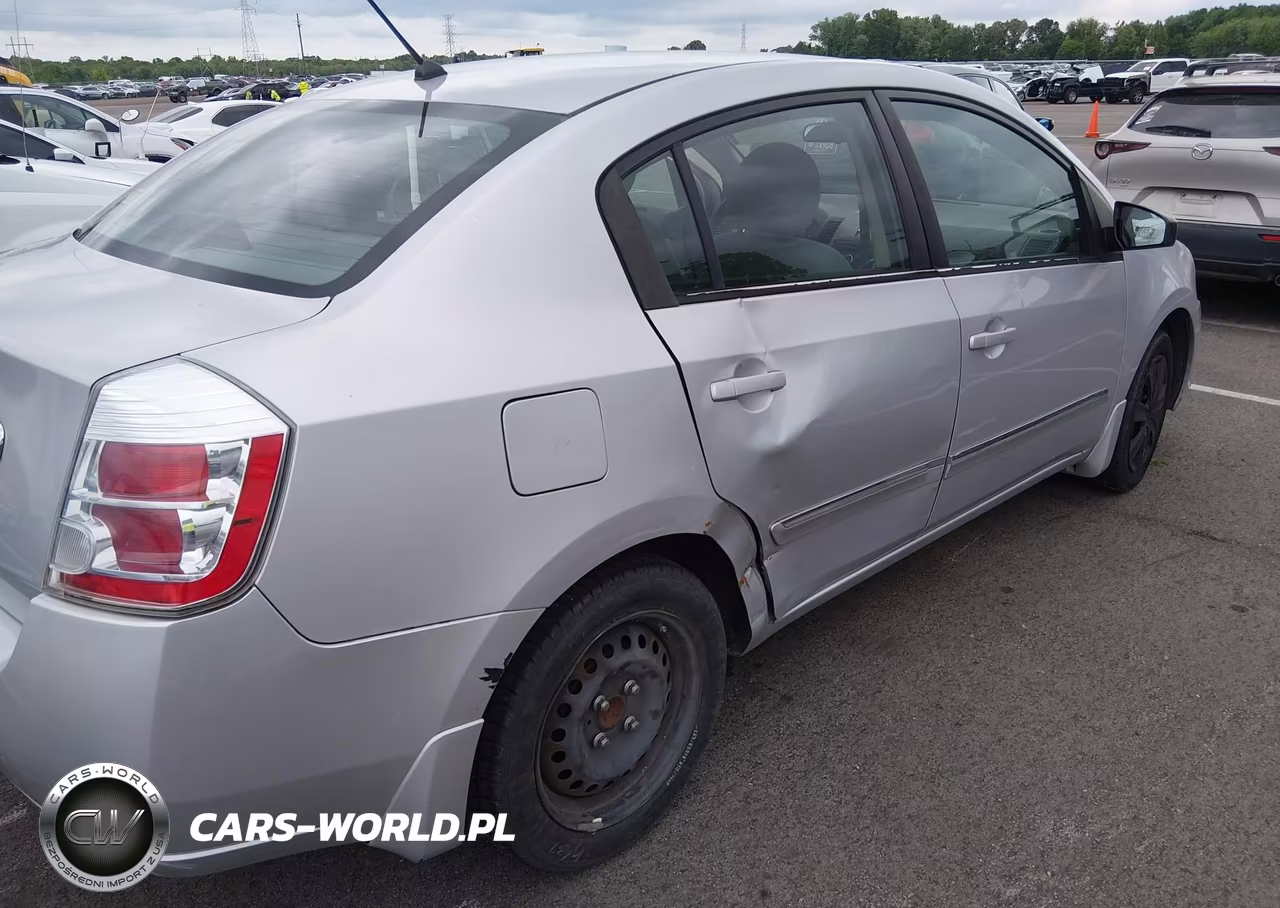 2010 Niss Sentra 2.0 VIN:3N1AB6AP7AL641456 - 11