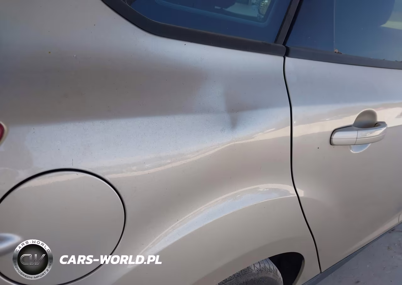 2018 Ford Focus Se VIN:1FADP3F28JL266007 - 6