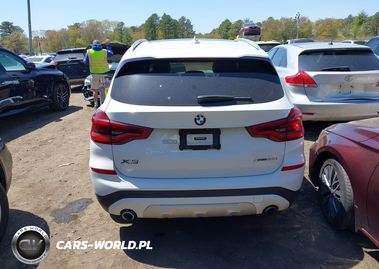 2020 BMW X3 xDrive30I VIN:5UXTY5C09L9D69696 - 16