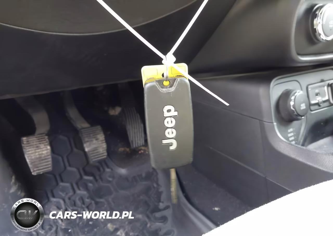 2015 Jeep Renegade Latitude VIN:ZACCJBBH1FPC18914 - 11