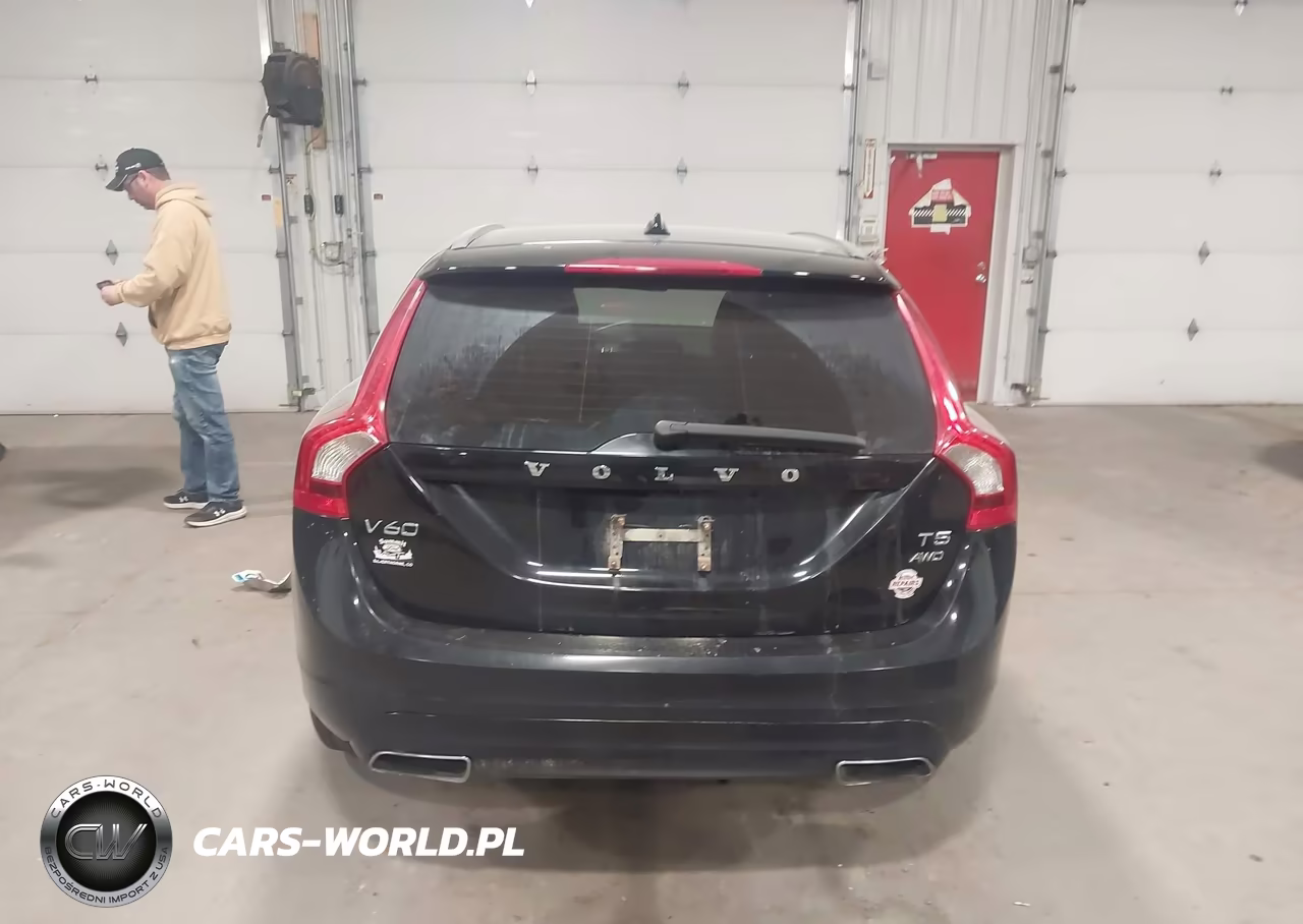 2015 Volvo V60 T5 Premier VIN:YV1612SB7F1186862 - 16